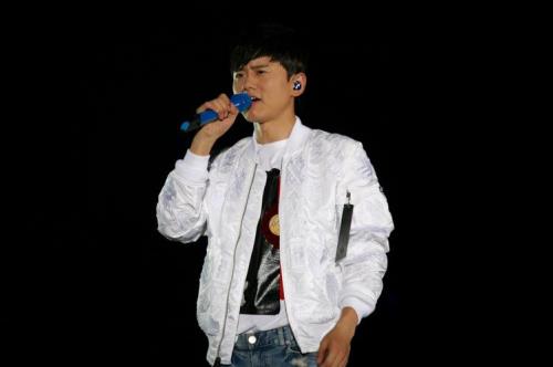 张杰西安演唱会特邀嘉宾都有谁