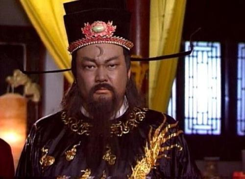 包拯头上的月亮怎么来的