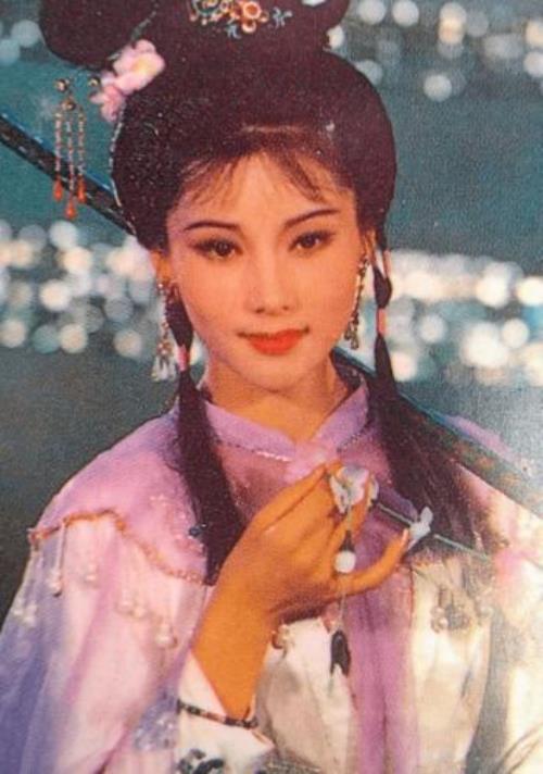 何赛飞在人生之路里扮演的是谁