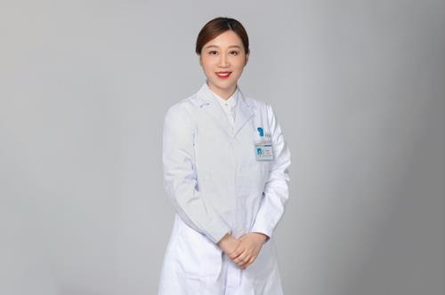 杨雅坤现在多少岁了