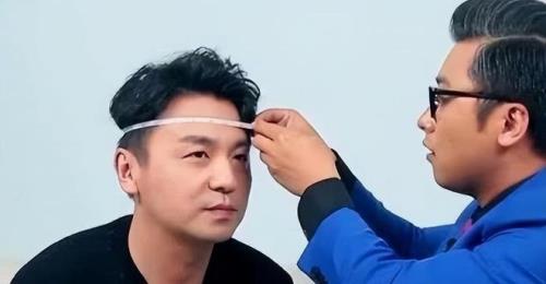 姚刚雷佳音谁个子高