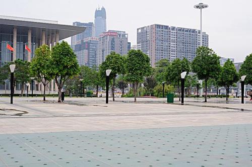 东莞大概有多少个广场