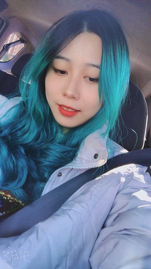 头发染的太绿了怎么补救