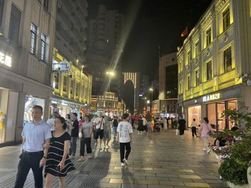温州第一商业街几点关门