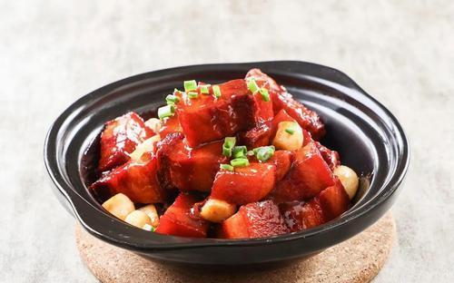 红烧肉油炸用大火还是小火