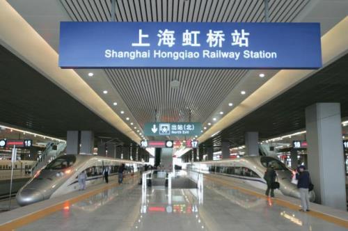 上海哪个火车站离虹桥站距离近