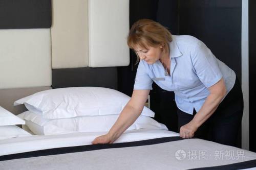 客房服务员辛苦吗