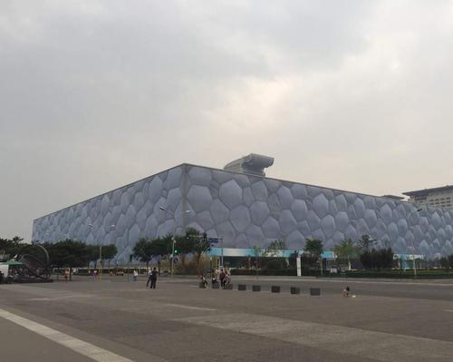 水立方几点开灯