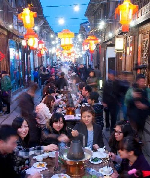 乌镇吃个晚饭文案