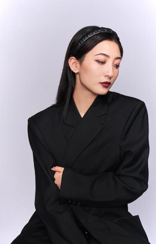 发箍奶爸张粤去哪里了