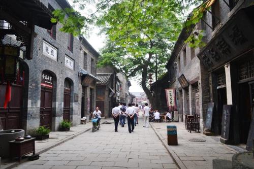 周村古商城旅游北门进南门出吗