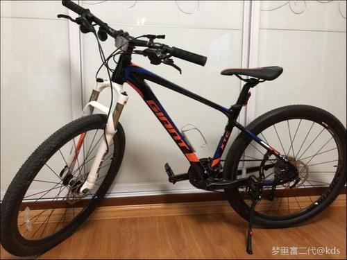 捷安特800和820哪个更适合跑长途