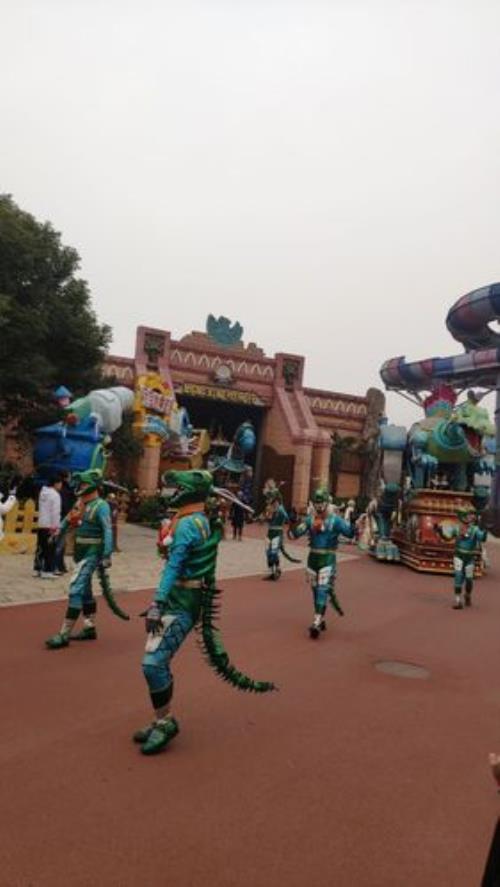 常州恐龙园玩一天够吗