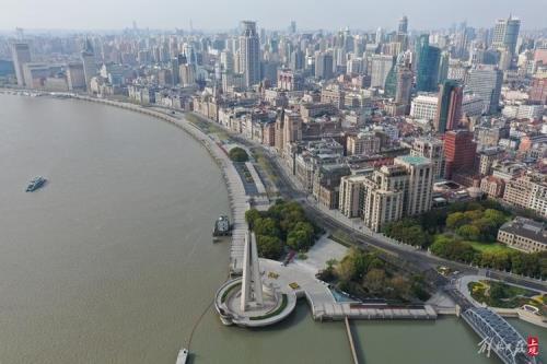 黄浦江是南北方向的吗