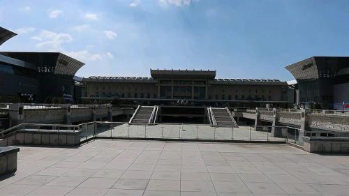 济南西站附近有好玩的吗