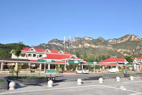 高速公路的服务区有没有酒店
