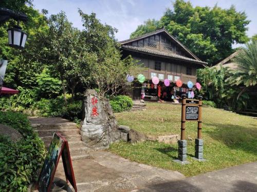 锦绣中华民俗村停车方便吗