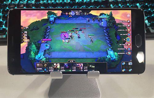 云顶电脑上怎么玩