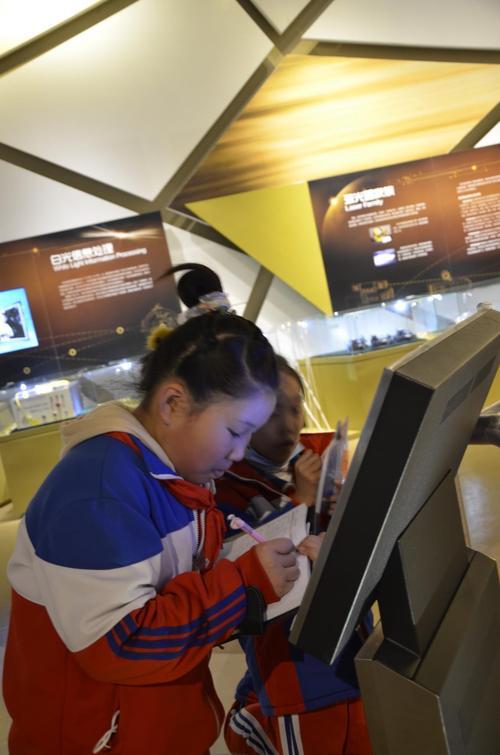 北京科技馆有讲解员吗