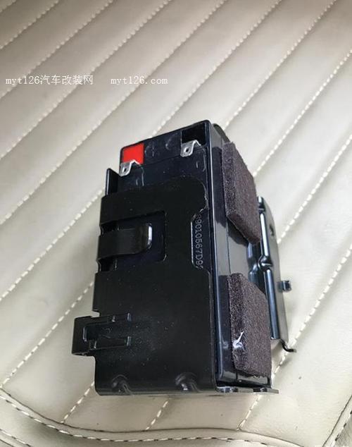 奔驰e300l发电机单向轮怎么拆