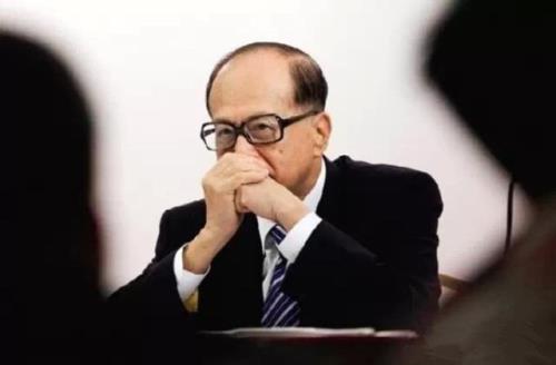 李嘉诚现在还活着吗