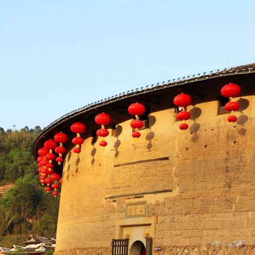 土楼堡垒式主要考虑什么