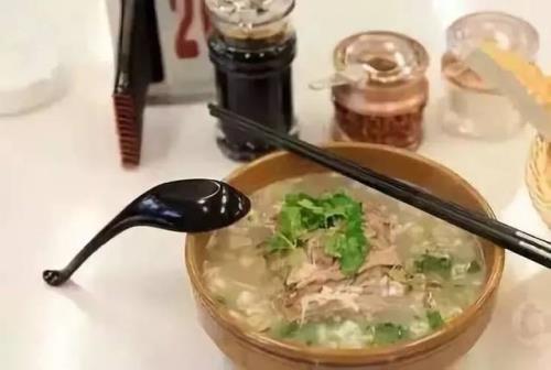 灵宝的羊肉汤，那的最好
