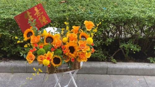 解答：花店开业送什么礼物