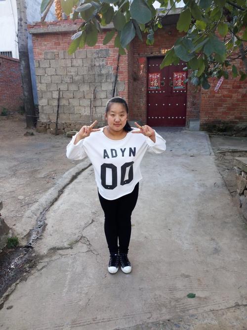 汤燕格手机号是多少