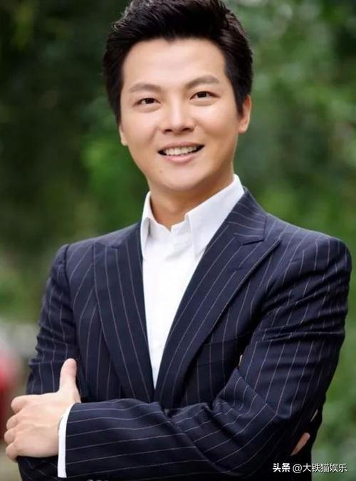 央视主持人吴鹏毕业于什么大学
