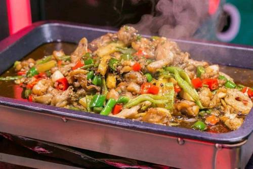 湘菜和川菜哪个受欢迎