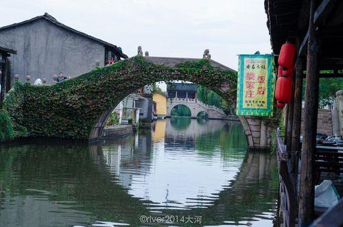 绍兴水乡古镇水多深