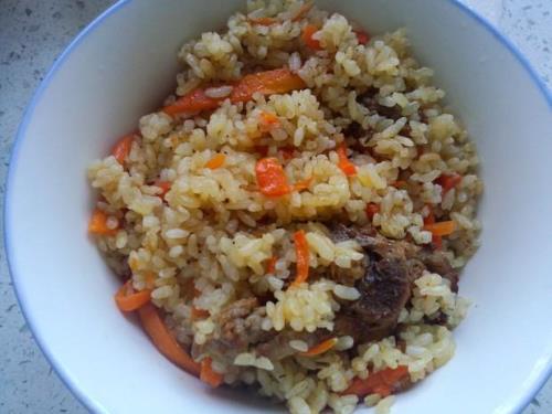 风干肉抓饭的做法