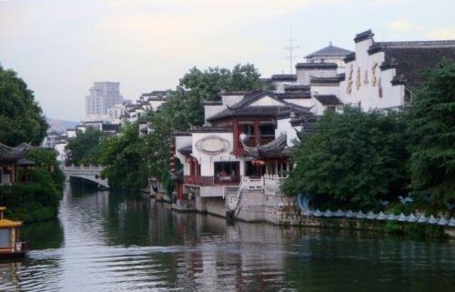 扬州和南京哪个好玩啊