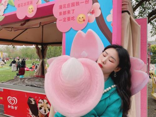 问花村和漫花庄园哪个更好看
