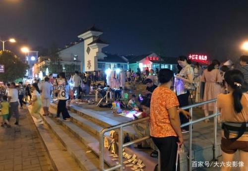 北京大兴哪里有夜市摆地摊