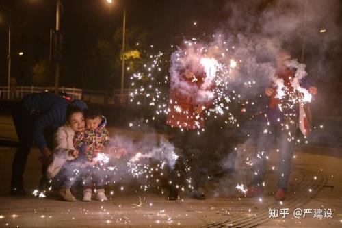 烟花怎么放才正确