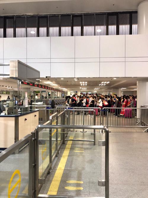请问罗湖口岸几点开关和闭关