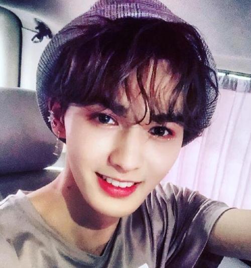 男孩叫小鲜肉女孩叫什么