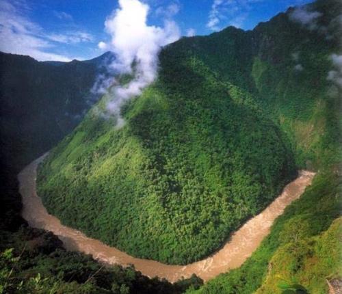 雅鲁藏布大峡谷海拔有多高