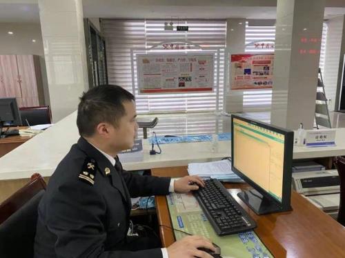 海关为什么要查手机