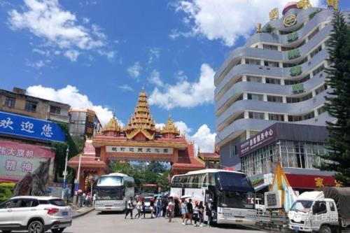 成都到瑞丽火车票多少