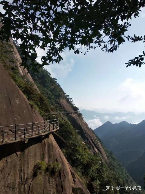 最值得去爬的山有哪些