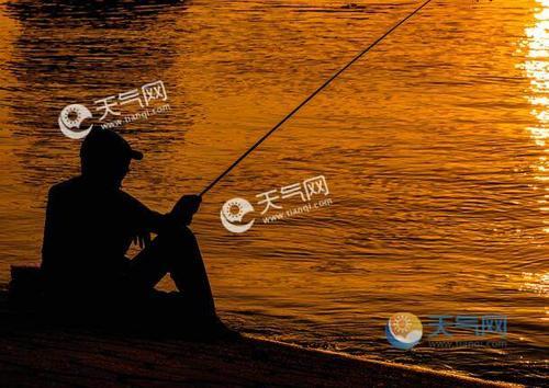 冬天早晨几点钓鱼好
