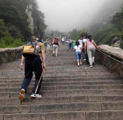 几月份去泰山最好玩