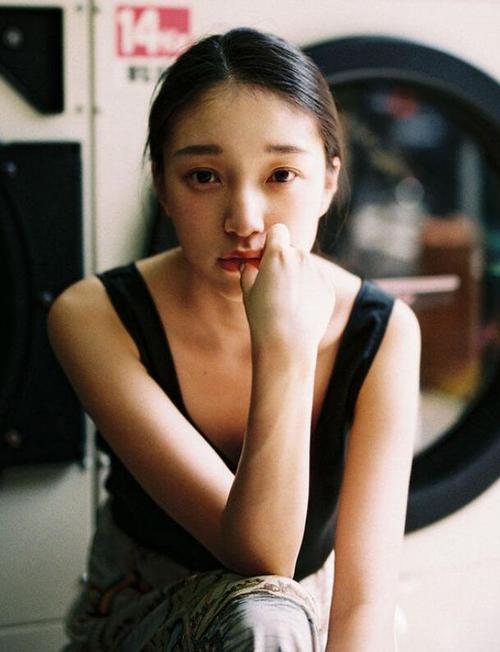 秦飞林娅是哪部小说里的