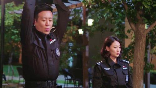 警花与警犬李姝寒中队长大结局