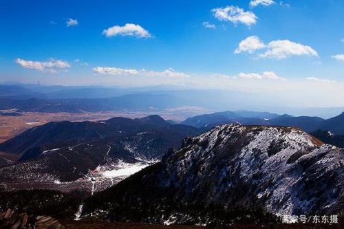 香格里拉的雪山是什么山