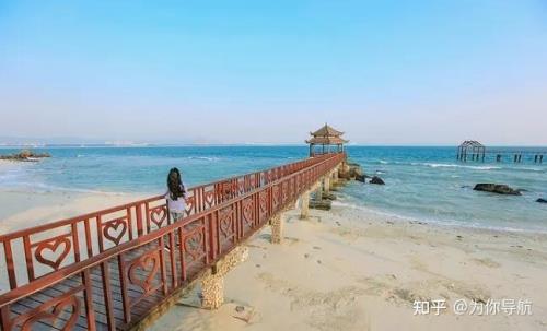 三亚后海村和西岛哪个好