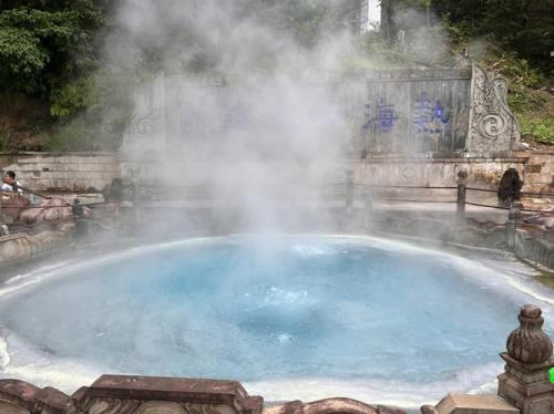 腾冲热海适合发朋友圈的句子